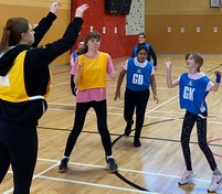 young people playing para netball