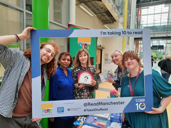 Read Manchester team photo with Take 10 selfie frame