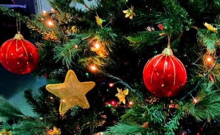 Baubles on a Christmas tree