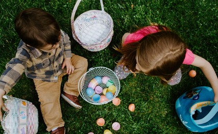 Children with Easter baskets
