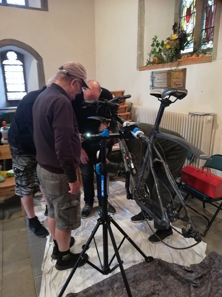 Bearsted CAN repair cafe- volunteers fixing a bike