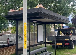 Living rood bus shelter