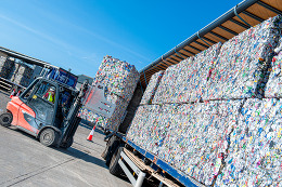 Bales loaded onto lorry
