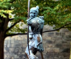 Robin Hood statue