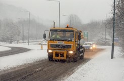 gritting snow gritter