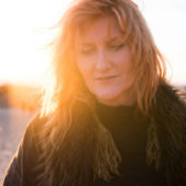 Eddi Reader