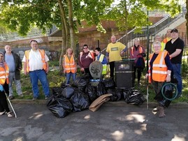 Sneinton litter pick