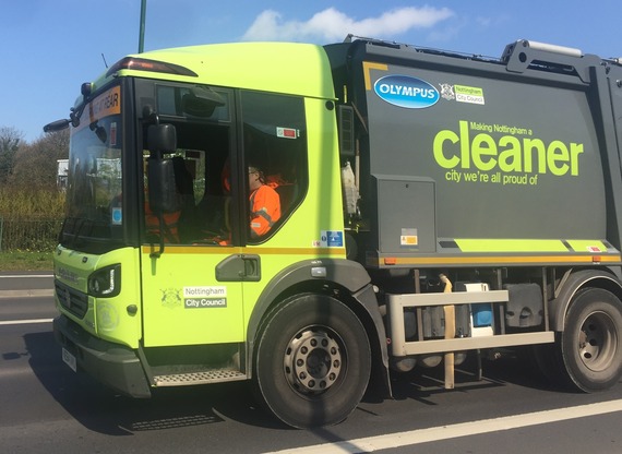 Bin lorry