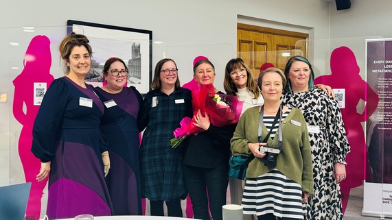 A group picture of MET UP UK of women