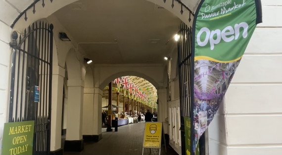 Pannier market open