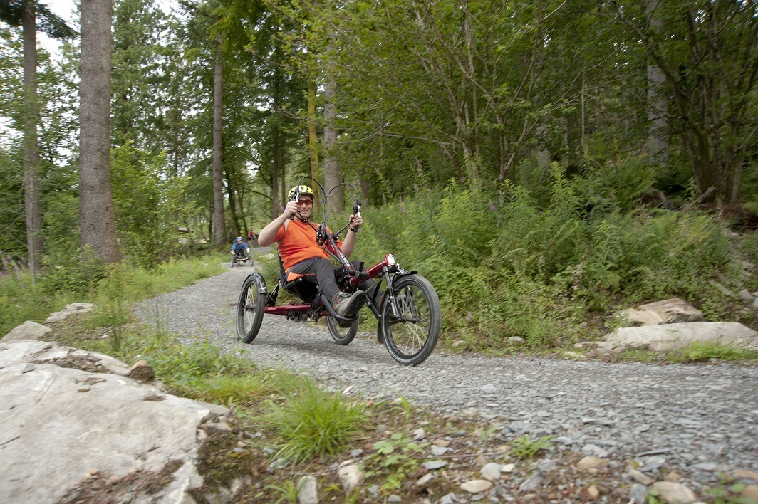 Llwybrau beicio mynydd ar gyfer offer addasol