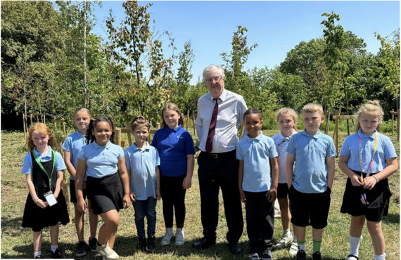 Mark Drakeford - National forest with school children from Oakfrield Primary School