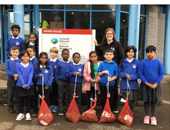 Albany winners with their acorns