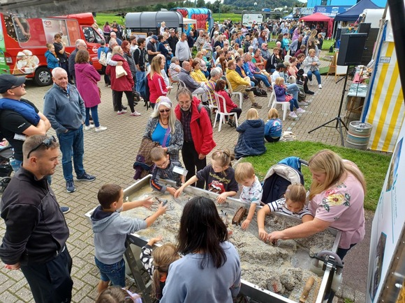 4R4L Carmarthen River Festival