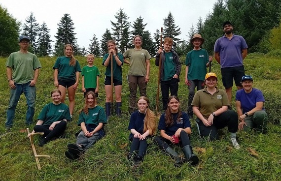 Young Rangers Learn Traditional Skills to Help Nature