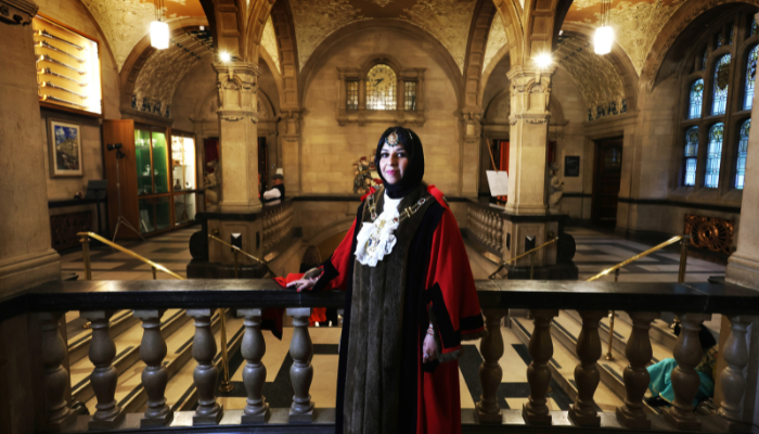 Lord Mayor. YIO 8 March