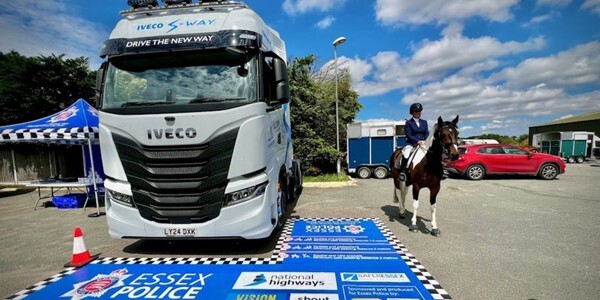 Safe pass mat to educate safe distances and speeds for horses and wild animals