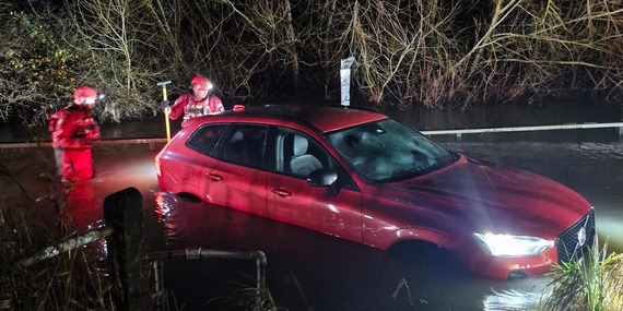 Vehicle in deep water
