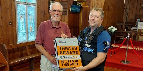 PCSO O'Donnell Smith and Member of public