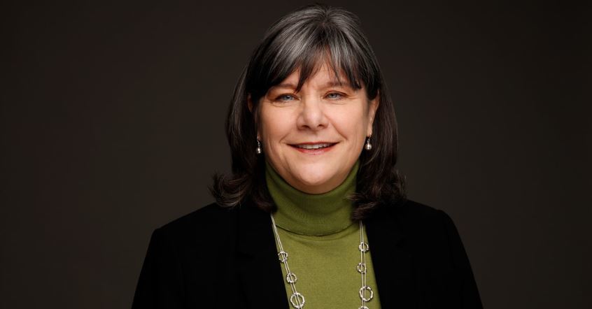 Claire Symonds headshot