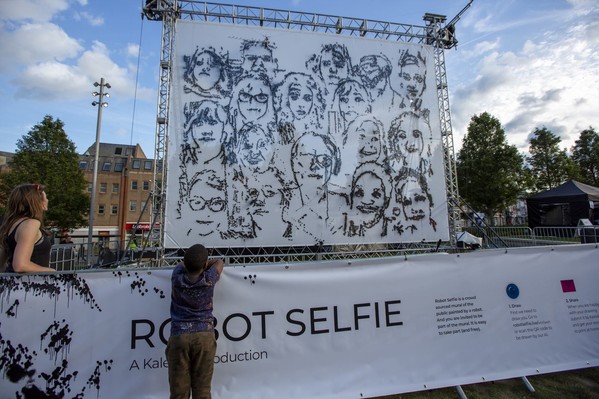 Kaleider's Robot Selfie - CREDIT Helen Boast