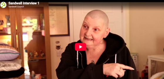 Watch the video from Jennifer about the work to fit her new kitchen and the way the team has kept her updated.