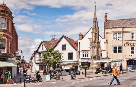 image of glastonbury market