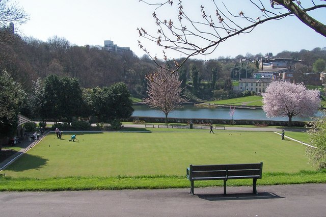 Crookes Valley park bowling green