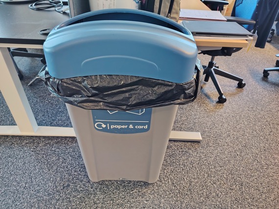 Picture of a recycling bin