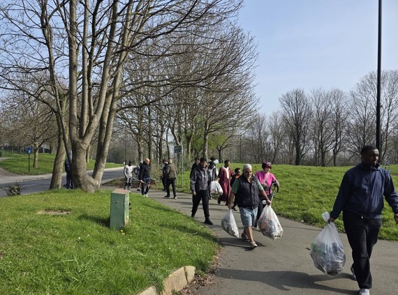 Ellesmere park FOG litter pick