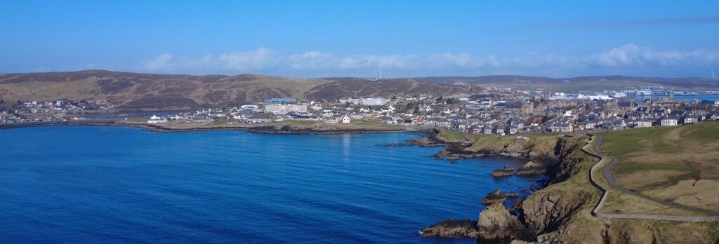 A sunny view over Lerwick from the Knab