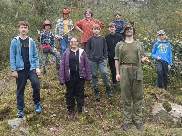 Young Rangers working to restore habitat in Poles Coppice
