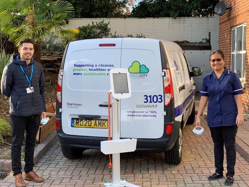 ipad - covid - coronavirus - adult care