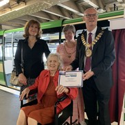 (L-R) Marie, Peggy Dowie, Debbie Robinson, The Worshipful the Mayor Cllr Robinson in front of Pier train