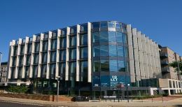 Jubilee Square offices glass fronted