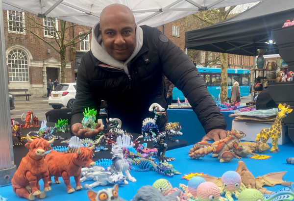 Dinosaur trader
