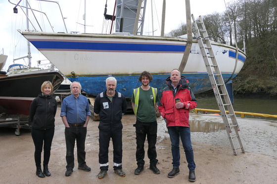 boat project group photo