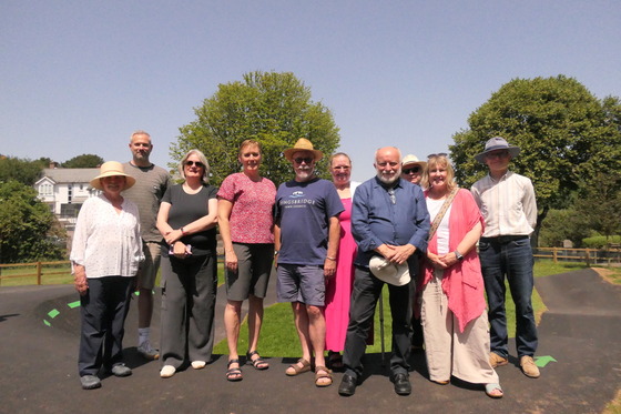 Cllr Victor Abbott and Cllr Denise O'Callaghan pictured with members from Kingsbridge Town Council