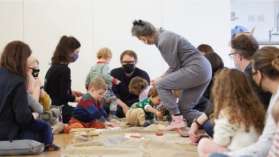 Whitechapel Gallery Under 5s Workshop: Moving Bodies. Moving Images