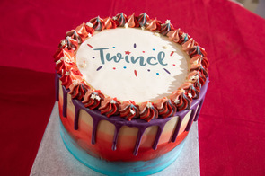 Photo of twincl cake