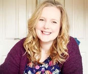 Author Frances Wong - a smiling head and shoulders portrait