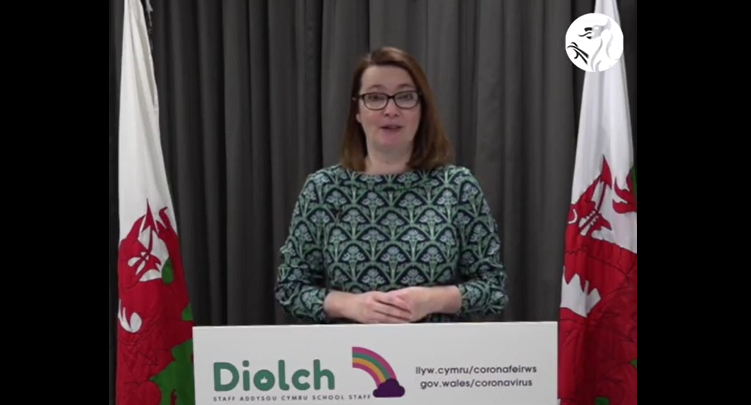 Kirsty Williams message for parents