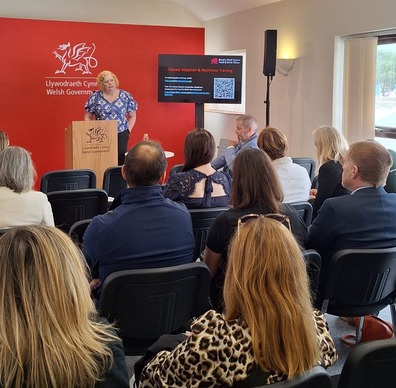 Y cyflwyniad a'r gweithdy ar Addasu i'r Hinsawdd