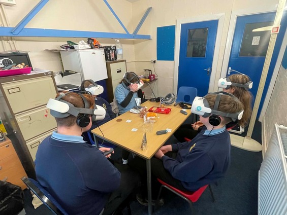 VR