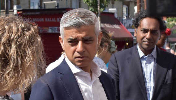 Mayor Sadiq Khan talks to Cllr Grace Williams and Cllr Khevyn Limbajee