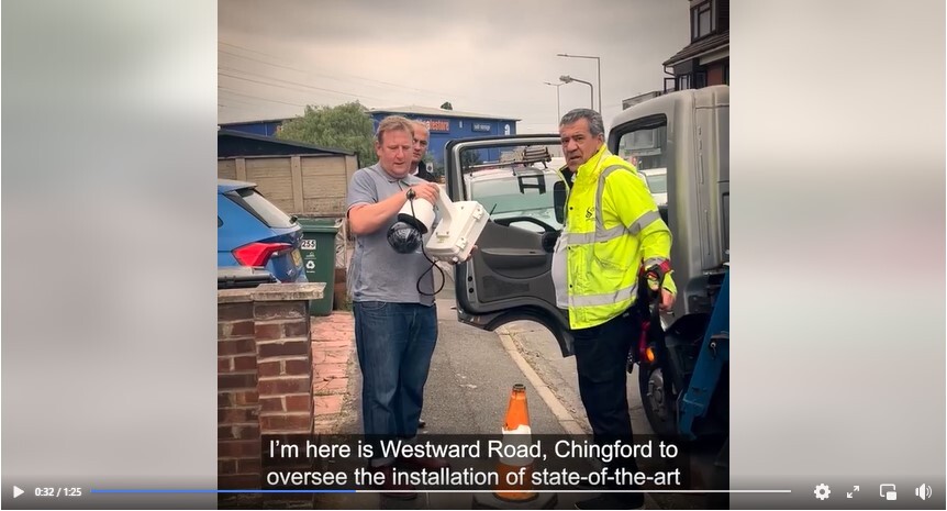 Cllr Loakes and a man in a high vis vest in Westward Road Chingford to oversee the installation of state of the art cameras
