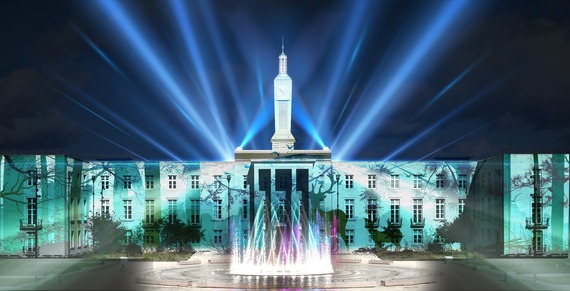 Waltham Forest Town Hall and fountain illuminated in winter white light for hte lightshow