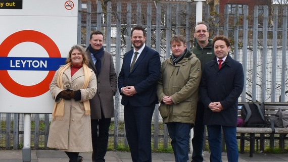 (L to R) Cllr Grace Williams, Seb Dance (TfL), Simon Lightwood MP, Cllr Clyde Loakes, Alex Williams (TfL), Calvin Bailey MP