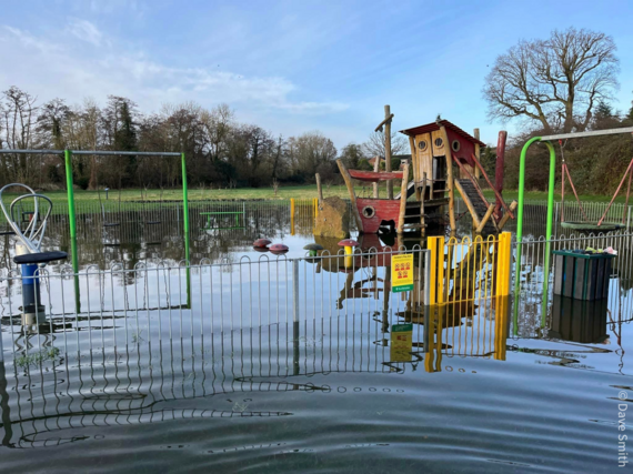 flooding at linear park calcot
