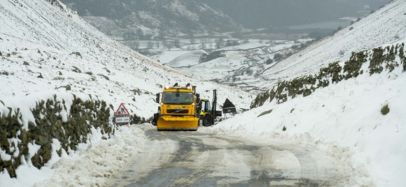 Gritters on Kirkstone Pass